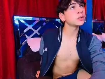 Chaturbate Live Sex Cam of luke_howland