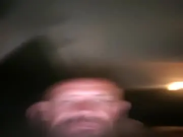 Chaturbate Free Porn Cam of robertsaiz4200