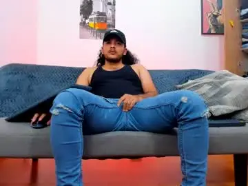 Chaturbate Watch Live Sex Cams of favid95