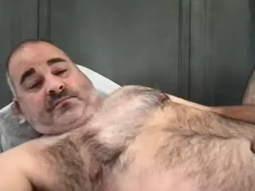Chaturbate Live Sex Cam of bigp33
