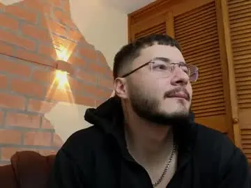 Chaturbate Private Sex Chat of brandon__01