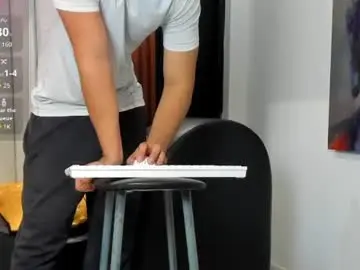 Chaturbate Live Porn of luciano_vitale_