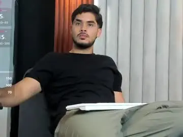 Chaturbate Live Porn of luciano_vitale_