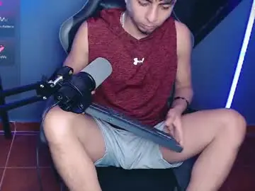 Chaturbate Sex Chat of mralpha_latino