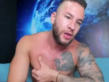 Chaturbate Best live sex cam show of delessandro_world