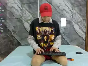 Chaturbate Free Live Porn of noahwalker__