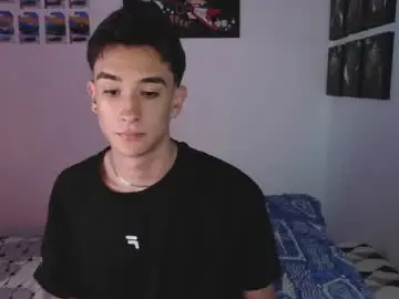 Chaturbate Live Porn of ryan_valentine17