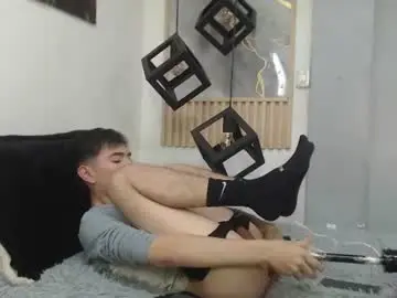 Chaturbate Live Sex Cam of ash_kai