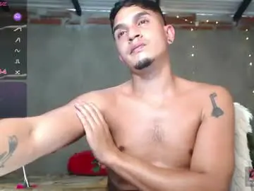 Chaturbate Free Porn Cam of angel_latinboy