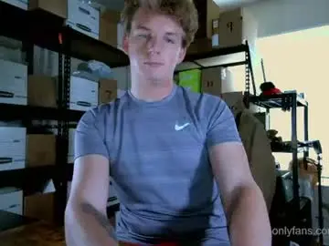 Chaturbate Live Sex Cam of deeyungguy