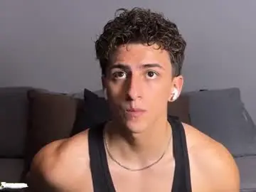 Chaturbate Adult Video Chat of salvatore_romanoo