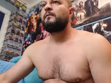 Chaturbate Free Live Porn of muscular_bear