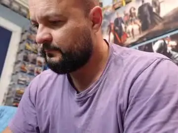 Chaturbate Live Sex Cam of muscular_bear