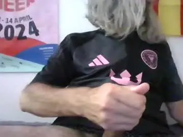 Chaturbate Live Sex of italianhotdesire