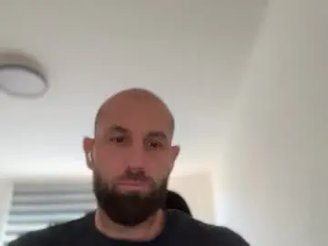 Chaturbate Live Sex Cam of tommyx01