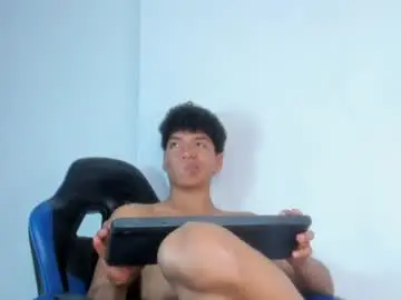 Chaturbate Sex Cam of maximiliano_kh4lil