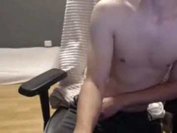 Chaturbate Live Sex Cam of just_a_guyintheworld
