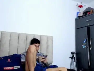 Chaturbate Live Sex Cam of thiago_mille