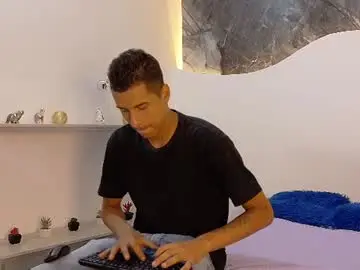 Chaturbate Nude Webcam of cameronsilverman