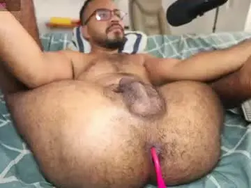 Chaturbate Watch Live Sex Cams of little_bear00