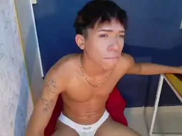 Chaturbate Watch Live Sex Cams of zack_horny19