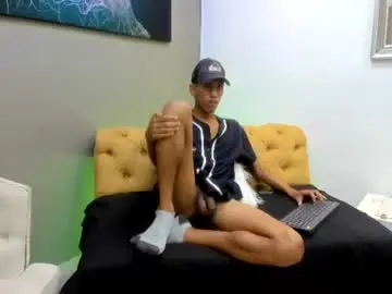 Chaturbate Live Sex Cam of zane_belville