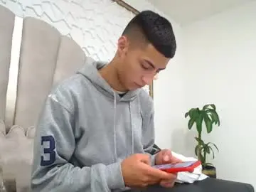 Chaturbate Adult Webcams of mr_porn_9