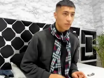 Chaturbate Live Porn of mr_porn_9