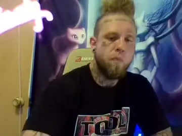 Chaturbate Live Sex Cam of smokebluntafterblunt