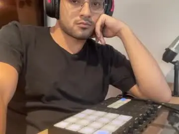 Chaturbate Nude Webcam of bdever7