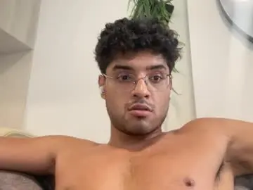 Chaturbate Live Sex Cam of bdever7