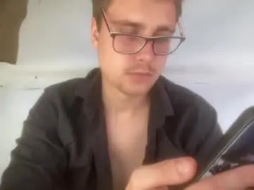 Chaturbate Live Sex Cam of hotgentleman_3003