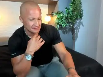 Chaturbate Live Sex Cam of damiancavalli