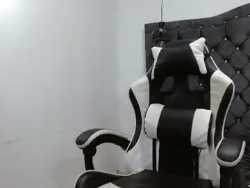 Chaturbate Nude Webcam of luka_big18