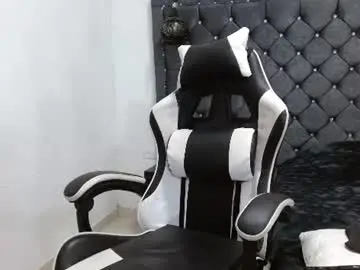 Chaturbate Best live sex cam show of luka_big18