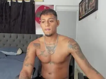Chaturbate Live Sex Cam of slim_master12
