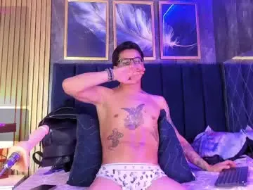 Chaturbate Watch Live Sex Cams of andrew_haalls
