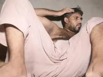 Chaturbate Free Porn Cam of hairybouy264541