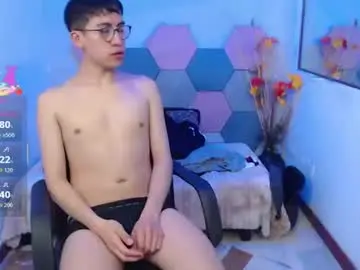 Chaturbate Live Sex Cam of andy_norton