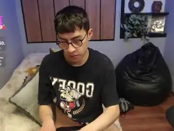Chaturbate Nude Webcam of andy_norton