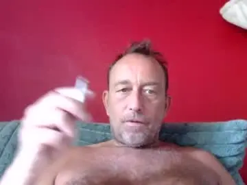 Chaturbate Live Sex Cam of miracolix_030
