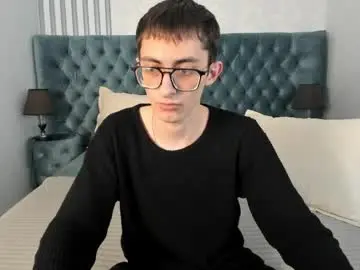 Chaturbate Best live sex cam show of ronbevs