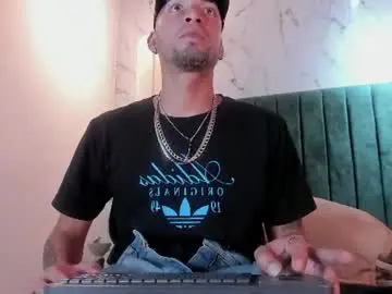 Chaturbate Best live sex cam show of drakeneumann