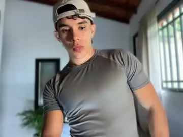 Chaturbate Best live sex cam show of joulianogreco1