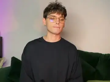 Chaturbate Adult Webcams of oliverlawrence