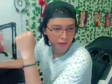 Chaturbate Free Live Porn of andy_gray01