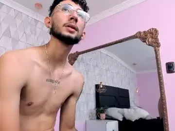 Chaturbate Free Porn Cam of noah_ashford