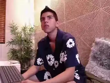 Chaturbate Free Live Porn of lucca_moreti