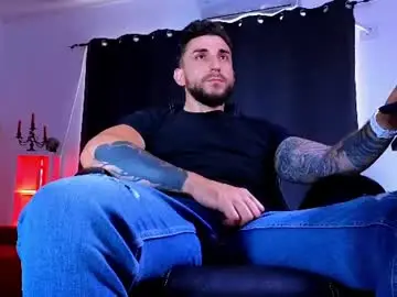 Chaturbate Watch Live Sex Cams of mightyaaron