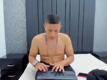 Chaturbate Free Live Porn of max_nox